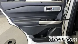 Ford Explorer, 2022 — миниатюра 15