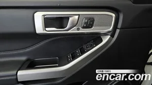 Ford Explorer, 2022 — миниатюра 27