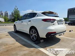 Maserati Levante, 2019 — миниатюра 4