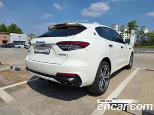 Maserati Levante, 2019 — миниатюра 6