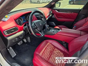 Maserati Levante, 2019 — миниатюра 13