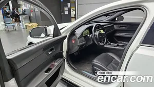 Jaguar XF, 2016 — миниатюра 10