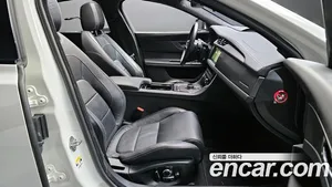 Jaguar XF, 2016 — миниатюра 11