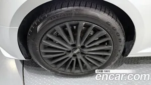 Audi A4, 2019 — миниатюра 5