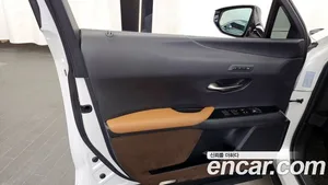 Lexus UX, 2019 — миниатюра 14