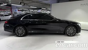 Mercedes-Benz S-Class, 2023 — миниатюра 3