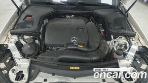 Mercedes-Benz E-Class, 2022 — миниатюра 6