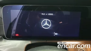 Mercedes-Benz E-Class, 2022 — миниатюра 8
