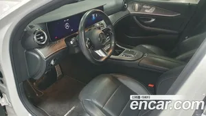 Mercedes-Benz E-Class, 2022 — миниатюра 14