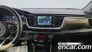 Kia Stonic, 2017 — миниатюра 13