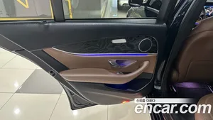 Mercedes-Benz E-Class, 2017 — миниатюра 18
