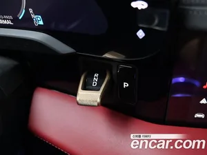 Porsche Taycan, 2025 — миниатюра 9