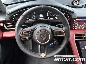 Porsche Taycan, 2025 — миниатюра 13
