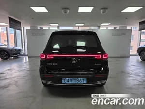 Mercedes-Benz EQB, 2023 — миниатюра 4