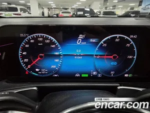 Mercedes-Benz EQB, 2023 — миниатюра 8