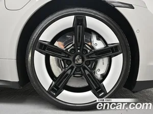 Porsche Taycan, 2025 — миниатюра 5