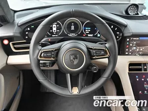 Porsche Taycan, 2025 — миниатюра 13