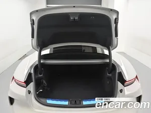 Porsche Taycan, 2025 — миниатюра 20