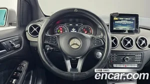 Mercedes-Benz B-Class, 2016 — миниатюра 13