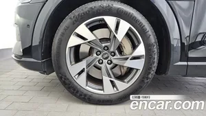 Audi e-tron, 2021 — миниатюра 5