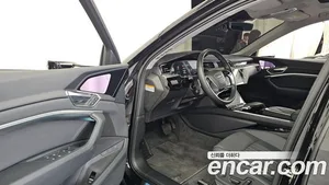 Audi e-tron, 2021 — миниатюра 13