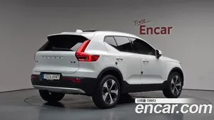 Volvo XC40, 2022 — миниатюра 1