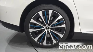Mercedes-Benz EQE, 2023 — миниатюра 5