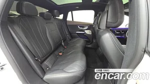 Mercedes-Benz EQE, 2023 — миниатюра 18
