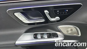 Mercedes-Benz EQE, 2023 — миниатюра 25