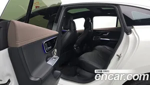 Mercedes-Benz EQE, 2023 — миниатюра 16