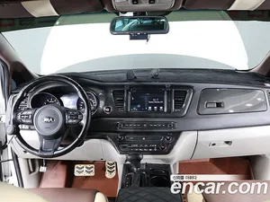 Kia Carnival, 2015 — миниатюра 13