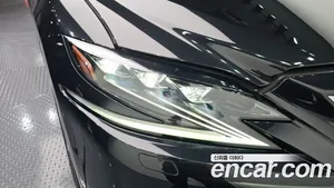 Lexus LS, 2018 — миниатюра 7