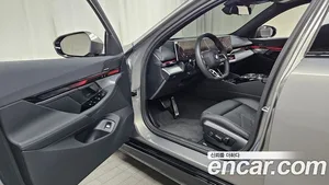 BMW 5-Series, 2025 — миниатюра 10