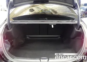 Mercedes-Benz E-Class, 2024 — миниатюра 10