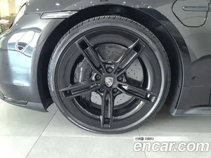 Porsche Taycan, 2025 — миниатюра 5