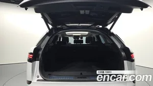 Land Rover Range Rover Velar, 2025 — миниатюра 26