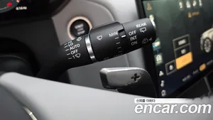 Land Rover Range Rover Velar, 2025 — миниатюра 30