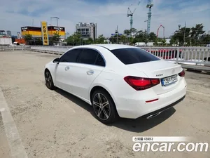 Mercedes-Benz A-Class, 2023 — миниатюра 4