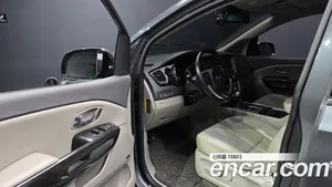 Kia Carnival, 2015 — миниатюра 10