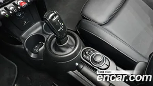 Mini Cooper Convertible, 2024 — миниатюра 12