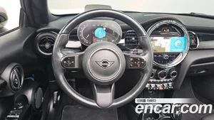 Mini Cooper Convertible, 2024 — миниатюра 17
