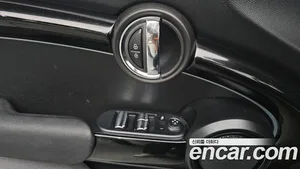 Mini Cooper Convertible, 2024 — миниатюра 29