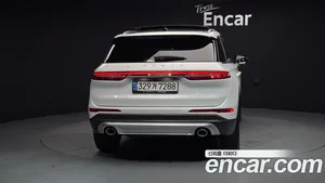 Lincoln Corsair, 2022 — миниатюра 4