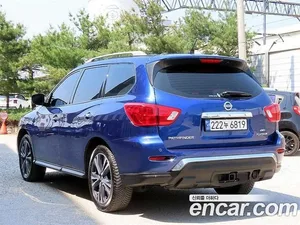 Nissan Pathfinder, 2017 — миниатюра 3
