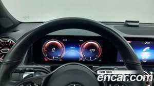 Mercedes-Benz GLB-Class, 2021 — миниатюра 8