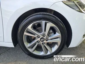 Hyundai Avante, 2018 — миниатюра 9