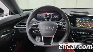 Audi e-tron GT, 2022 — миниатюра 20