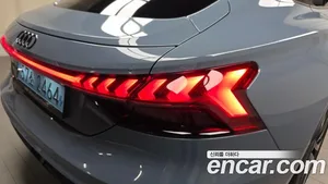 Audi e-tron GT, 2022 — миниатюра 9