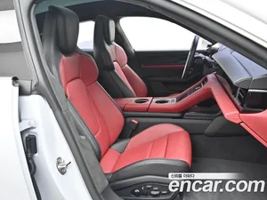 Porsche Taycan, 2025 — миниатюра 10