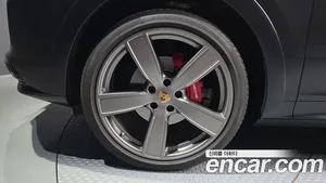 Porsche Cayenne, 2023 — миниатюра 4